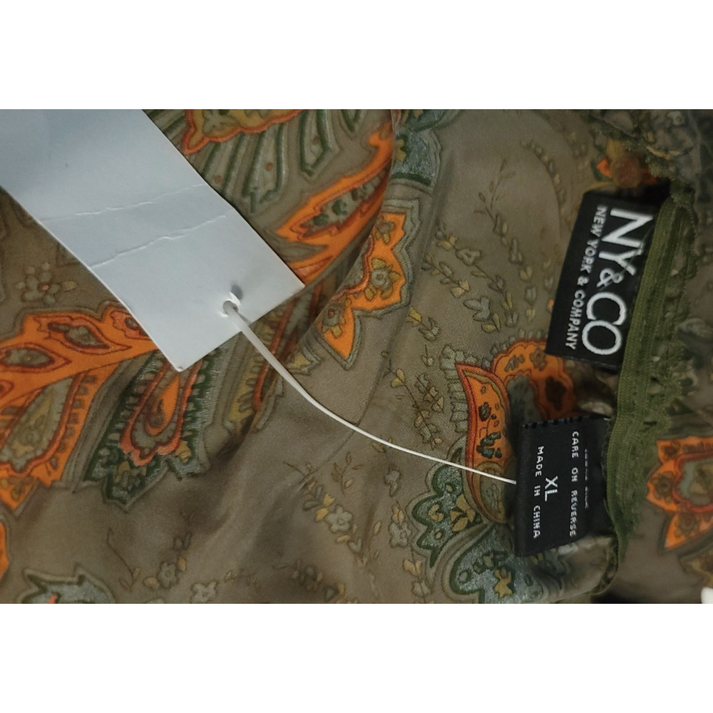 100% Silk Skirt NY & CO New With Tags Paisley Olive Green Boho Retro Knee length - Picture 3 of 6